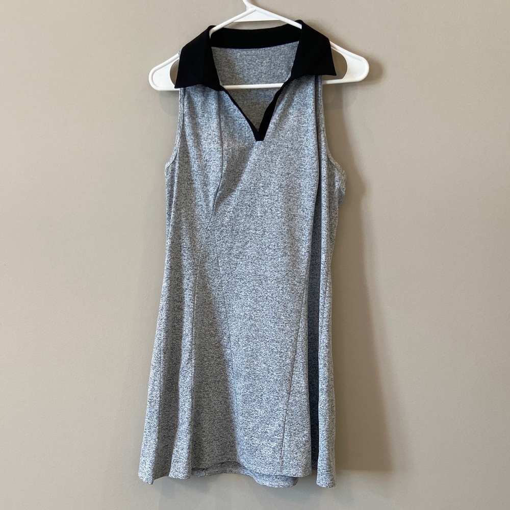 Chic Foray Golf Sleeveless Dress with Contrasting Collar